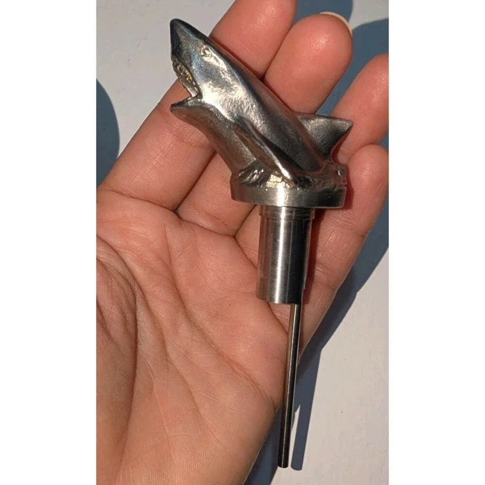Shark Head Bottle Pourer and Aerator